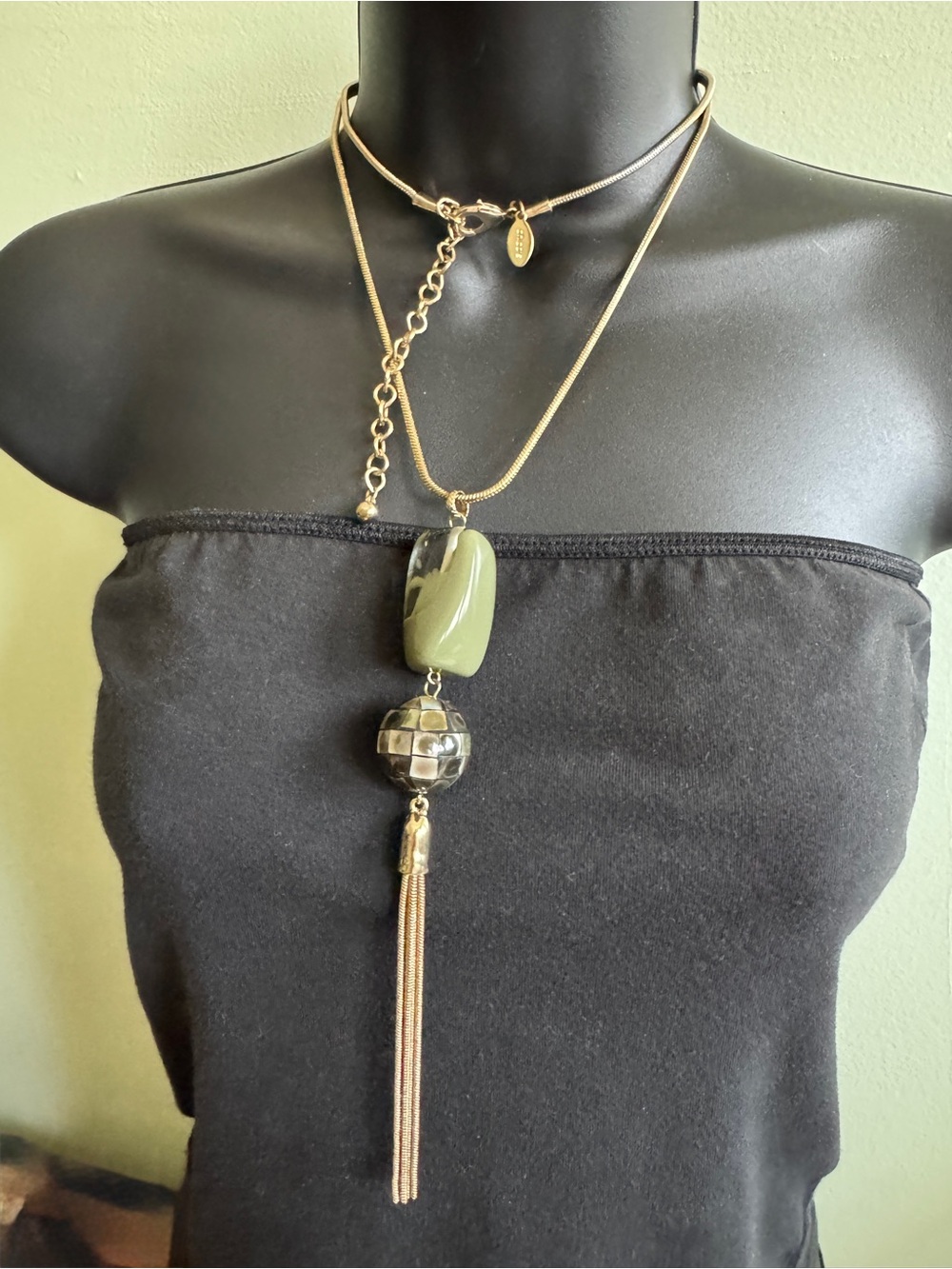 CHICO’S Necklace Gold & Green Alabaster Lucite  Pendant Gold Chain Tassles NWOT